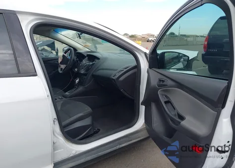 2014 Ford Focus S из США, поврежденный, VIN 1FADP3E23EL247839